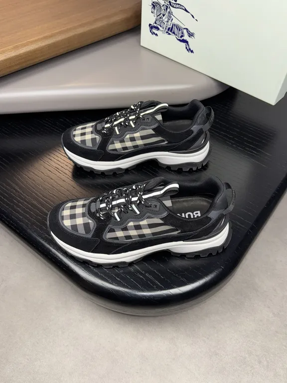 Burberry Shoe 